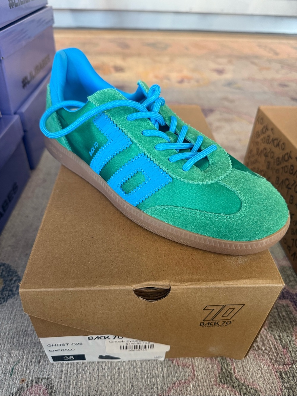 Ghost Emerald Back 70 Sneaker